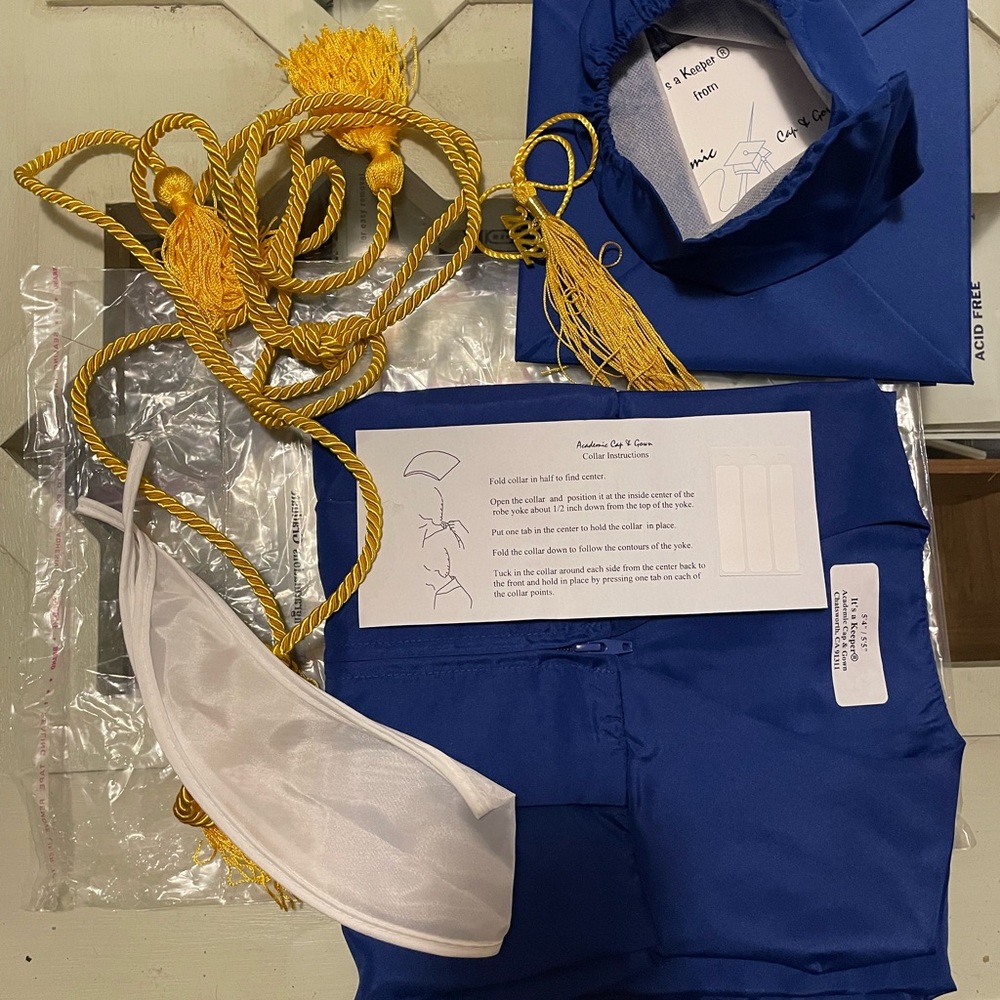 Graduation gown and hat NWT